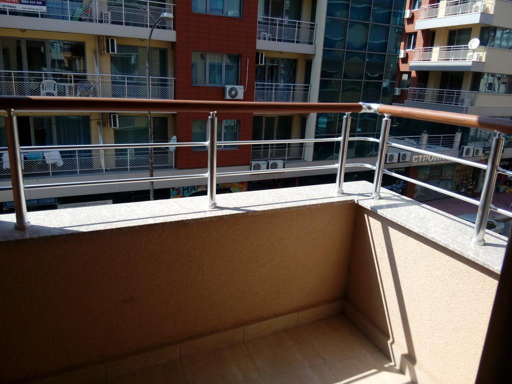 Apartment Tanita Pomorie Exteriör bild