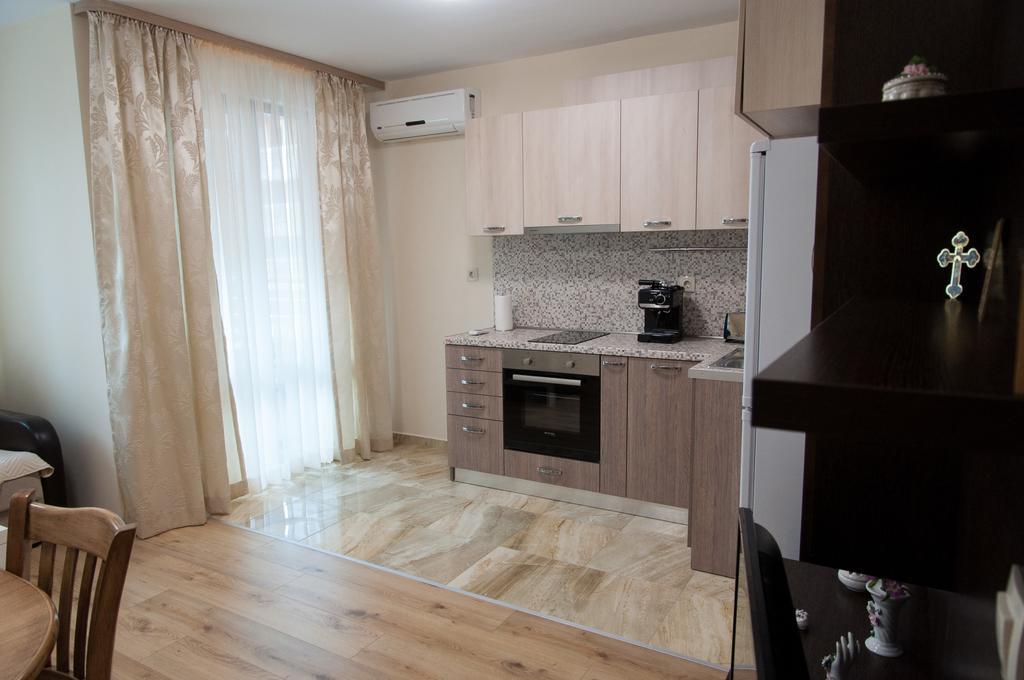 Apartment Tanita Pomorie Exteriör bild